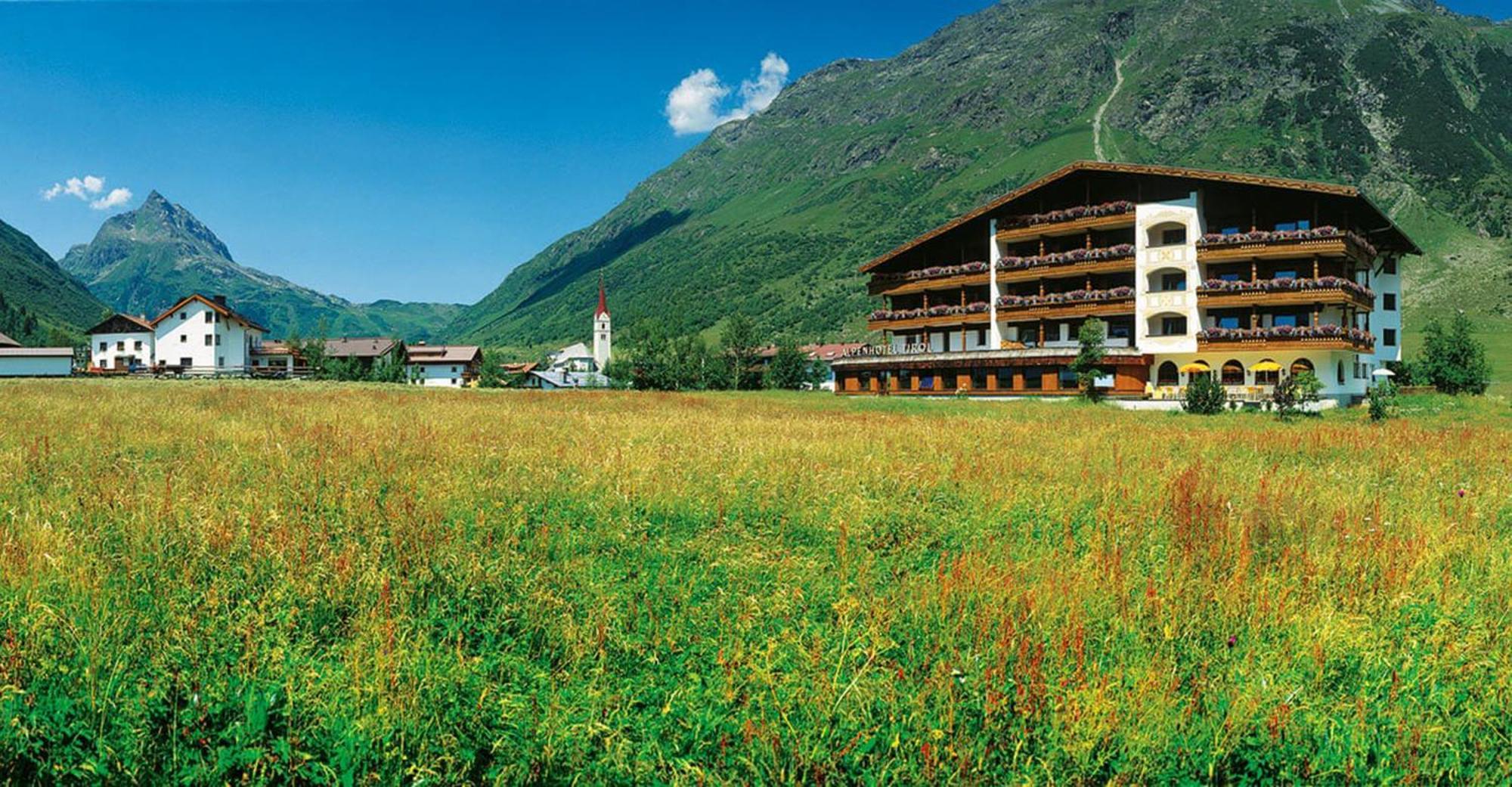 Alpenhotel Tirol Galtuer Exterior photo