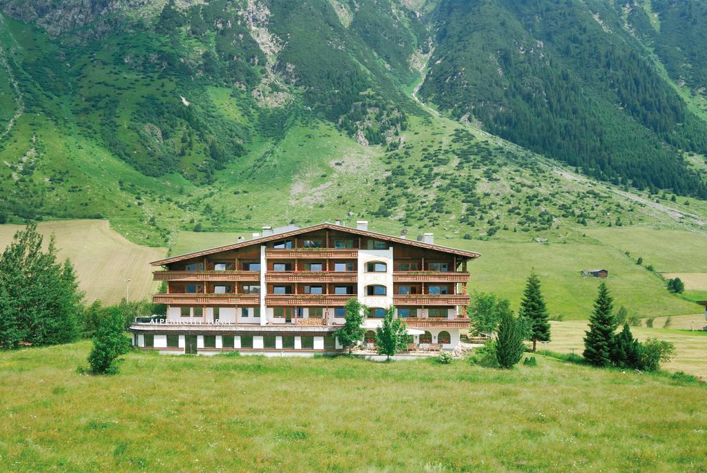 Alpenhotel Tirol Galtuer Exterior photo